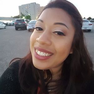 Meet your Posher, Eva